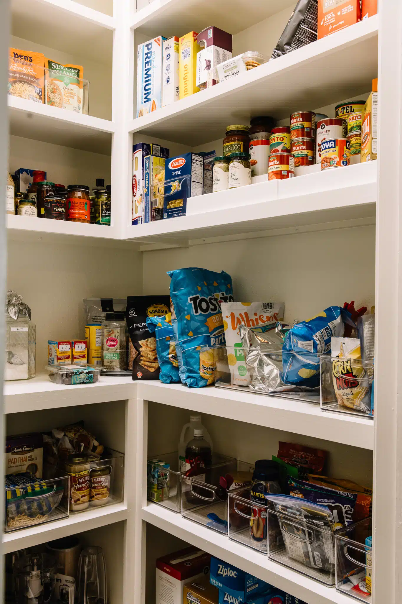 callen_millers bridge websize-1295 Kitchen pantry right