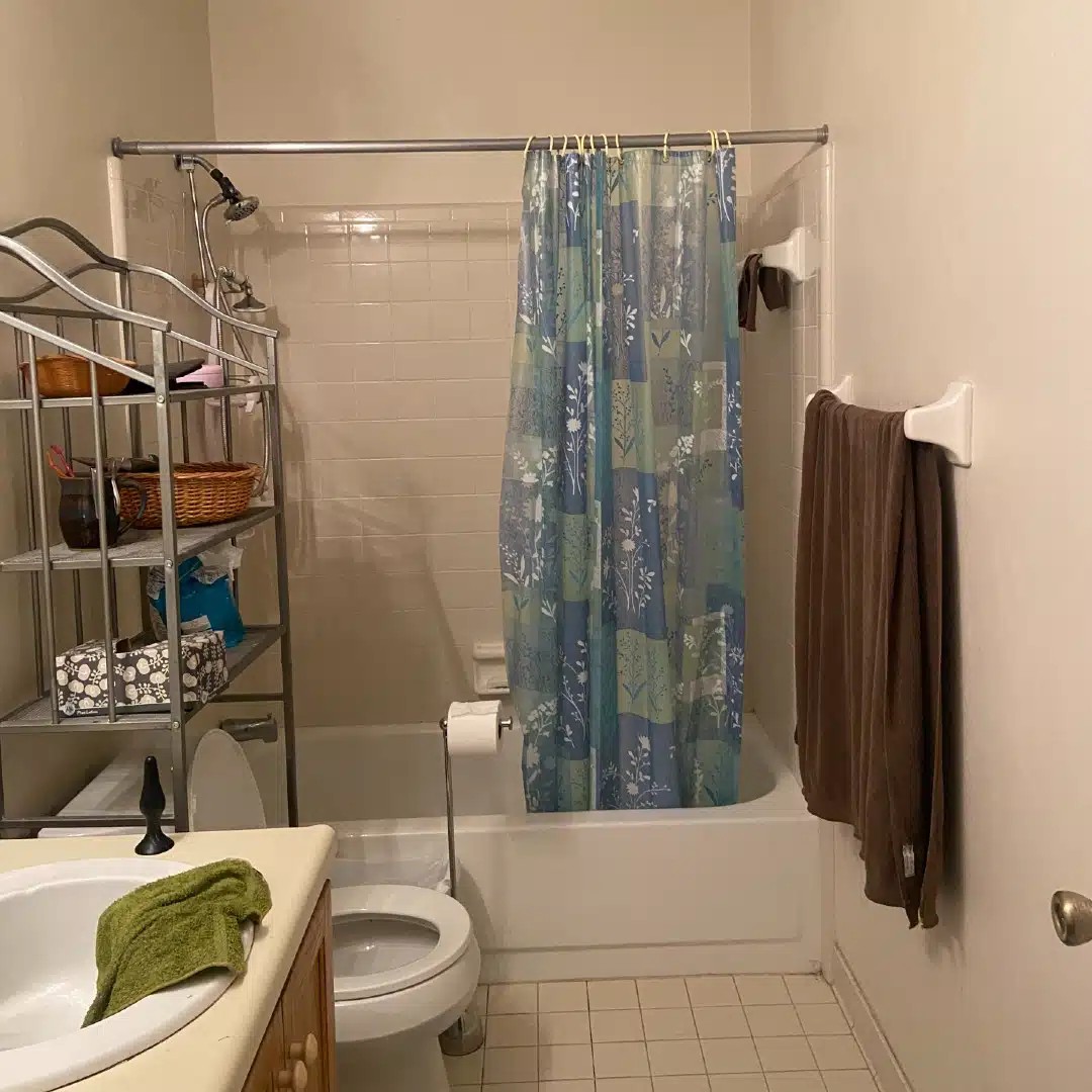 Guest Bath Before Guest Bathroom Before